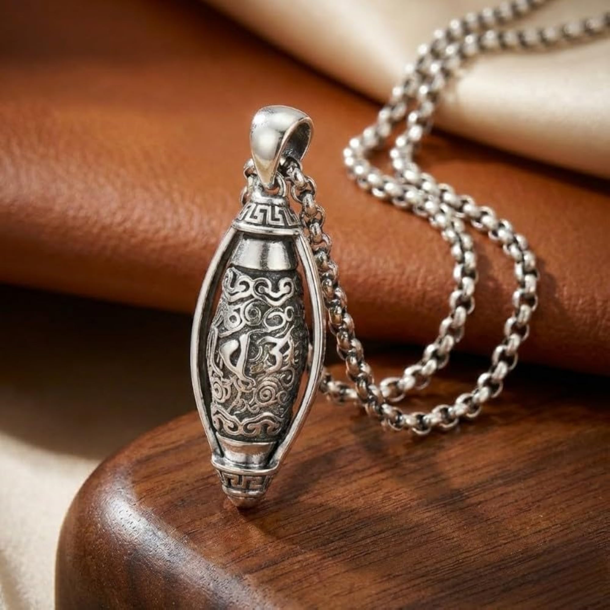 Men's Locket Pendant, Stylish Chain for Boys
